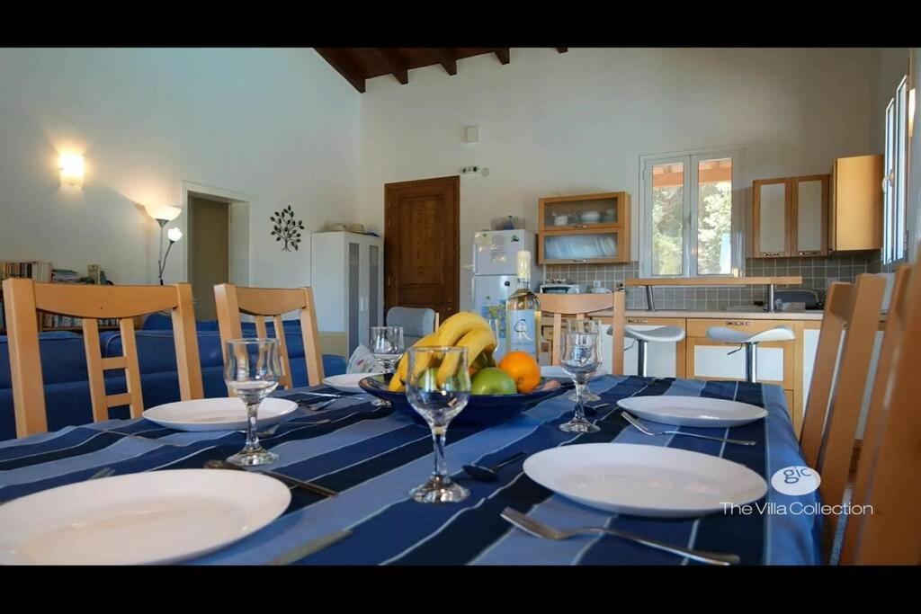 Gastouri Villa Pascalia With Heated Pool In October And Views Achílleion Exterior foto